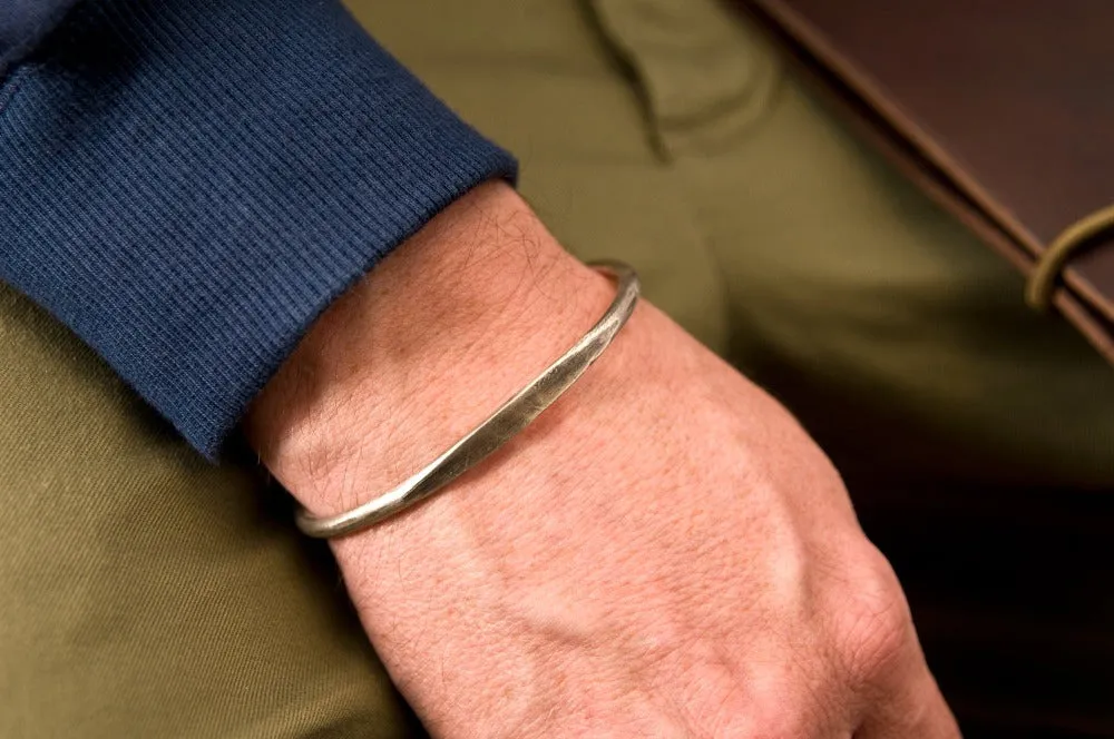 #045 - Men's Bangle Classic Hallmarks
