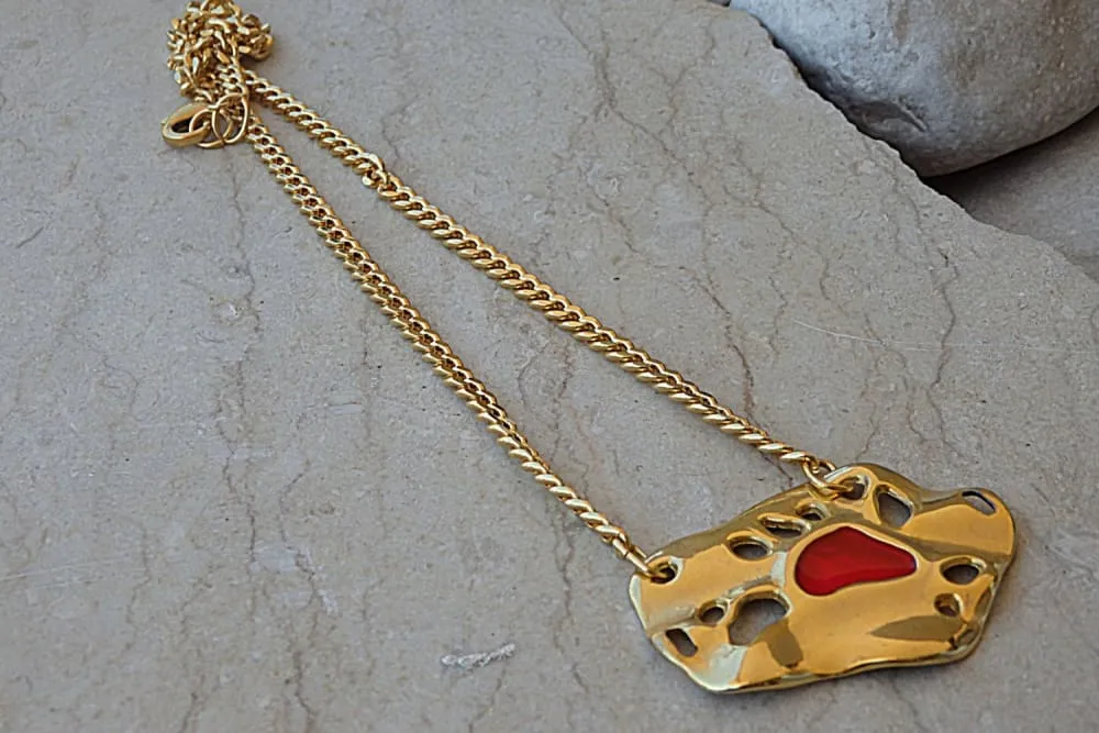 Abstract pendant
