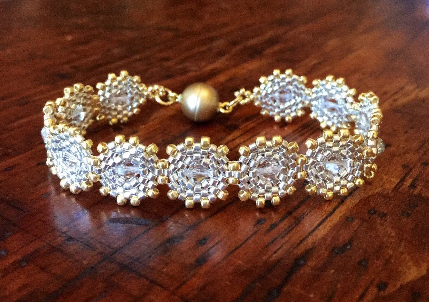 Dainty Disk Bracelet