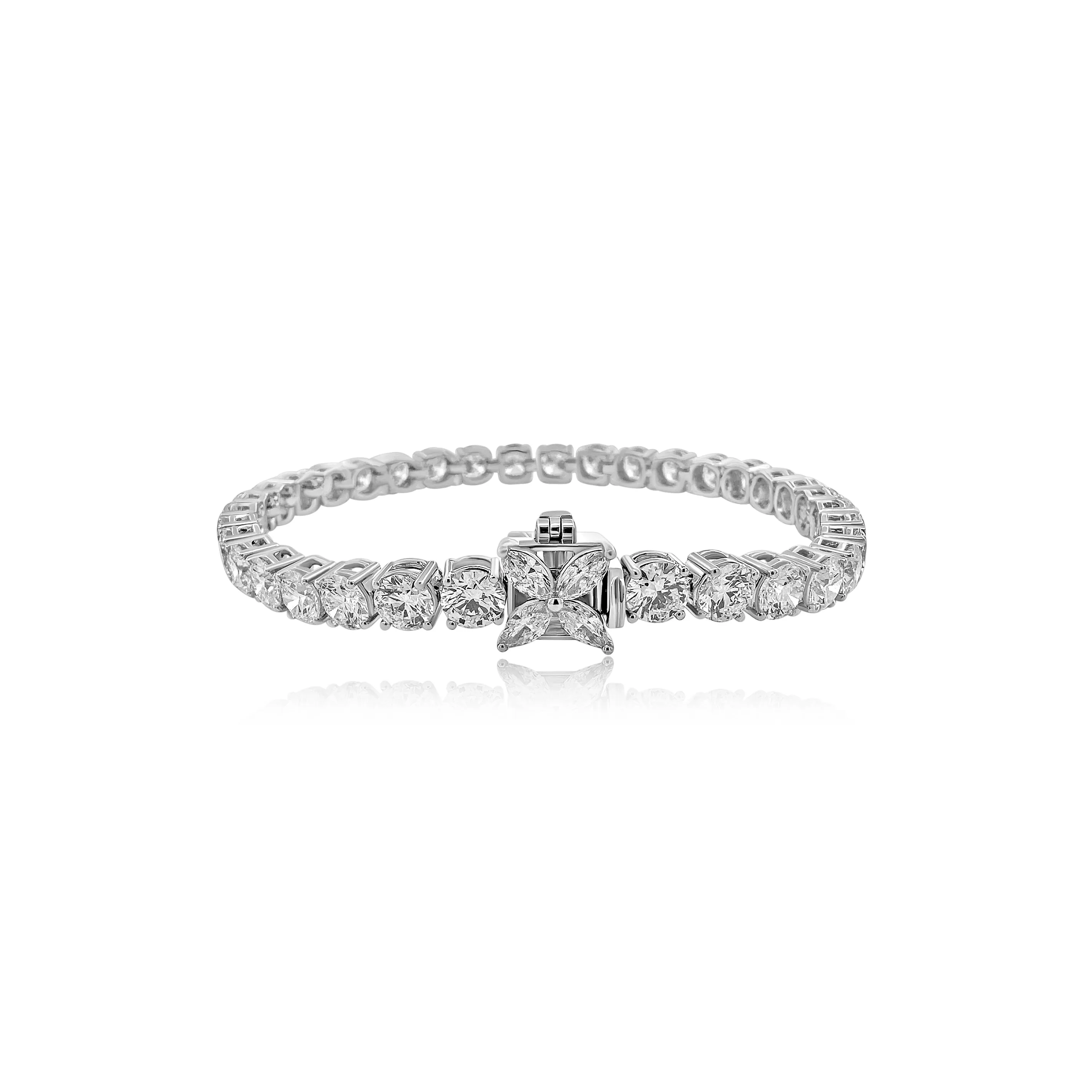 Diamond Bracelet 5.69 cts TW 0.10PT