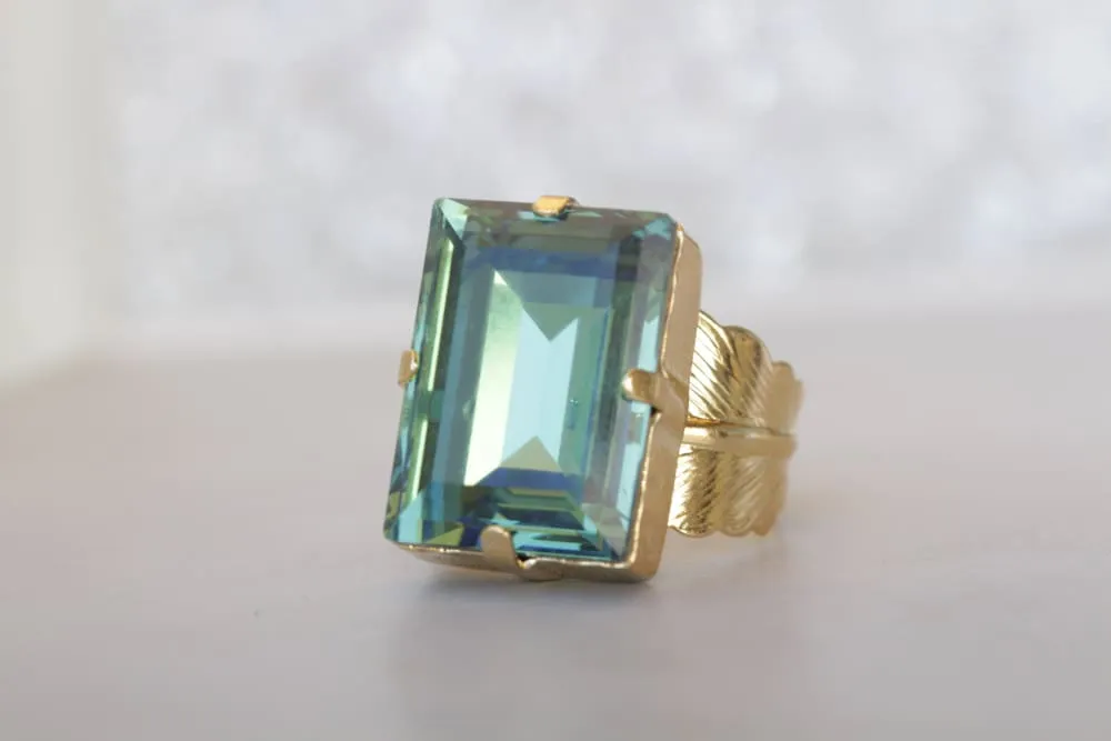 EMERALD CRYSTAL RING