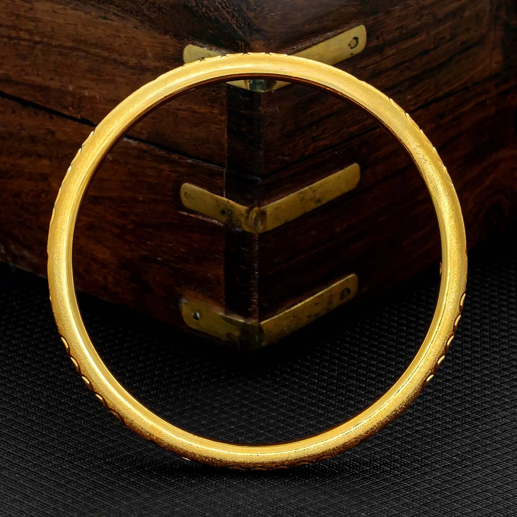GOLDEN BANGLE PGB52-041