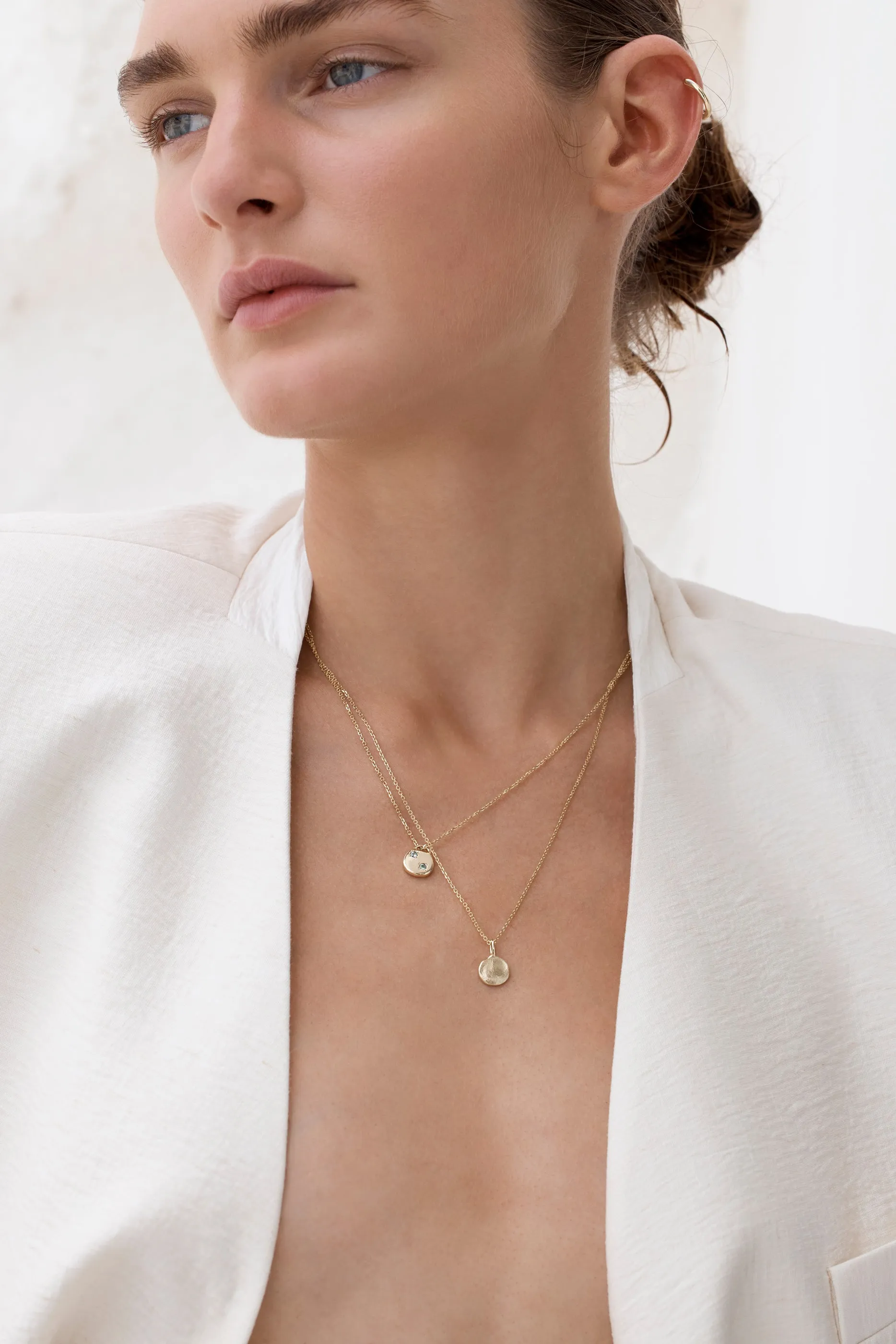 Round Stone Pendant | Yellow Gold