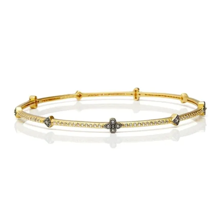 Signature Pave Clover Station Bangle - YRZB0864B
