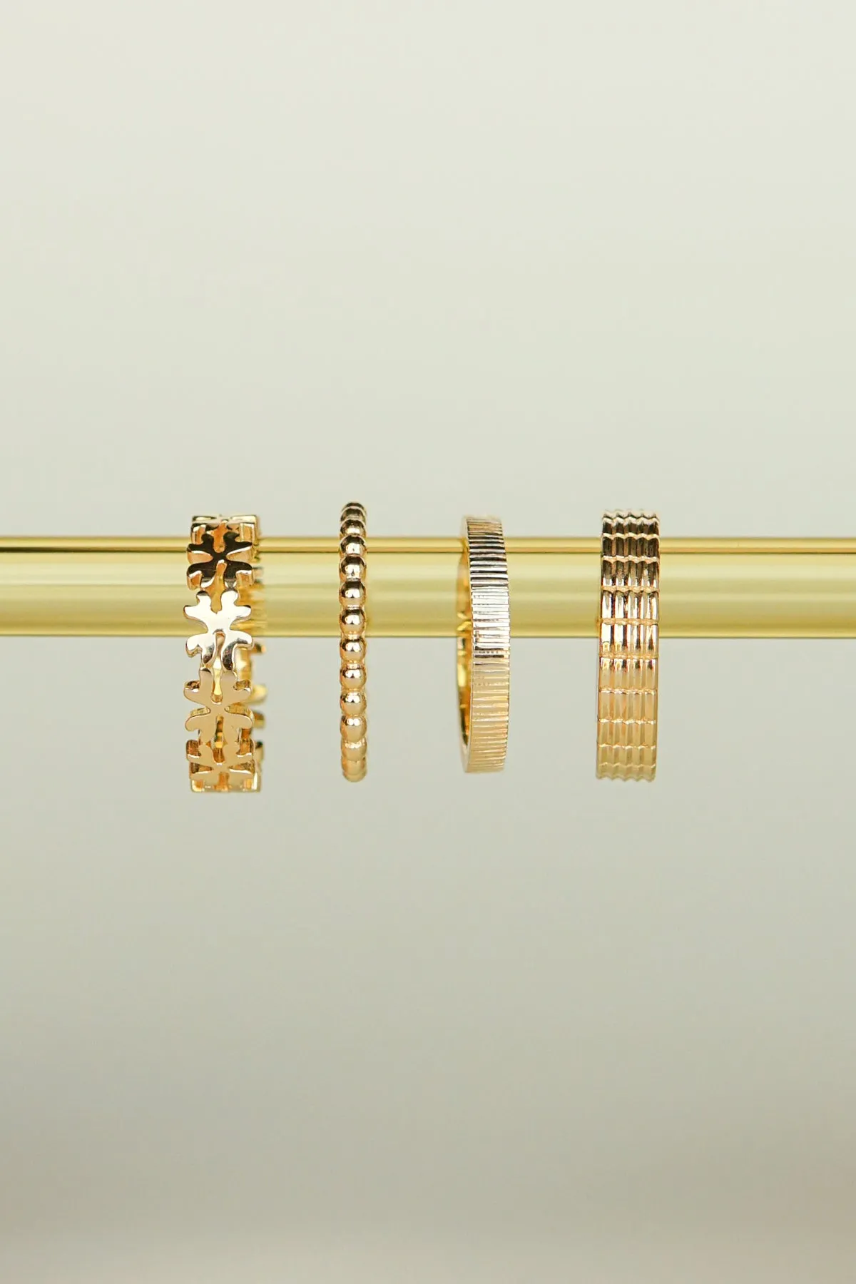 Small dots stacking ring gold plated